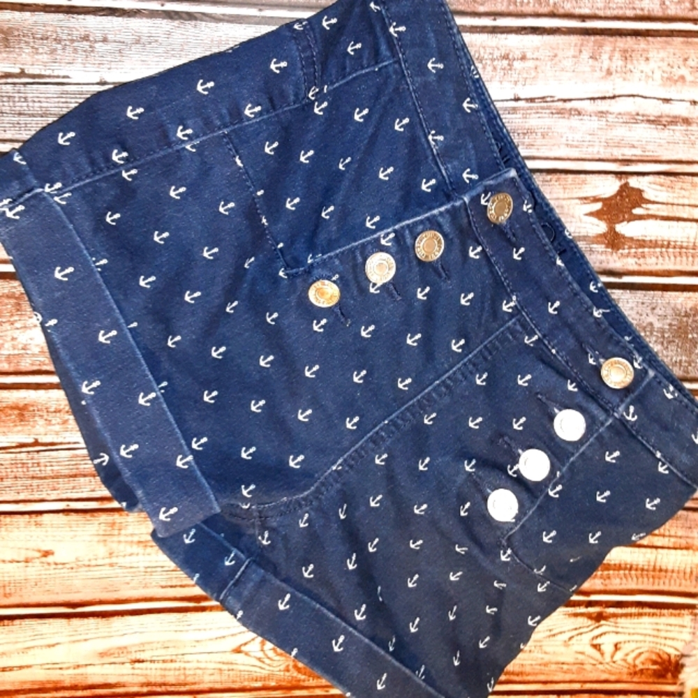Anchors Away! Super cute shorts!